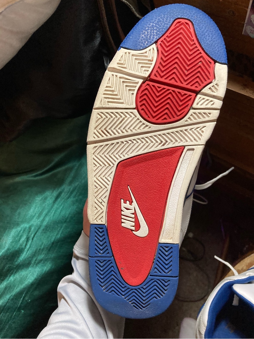 Nike Men's White and Blue Sneakers - Picture 5 of 6
